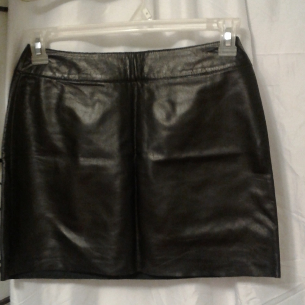 Express genuine leather lined mini skirt